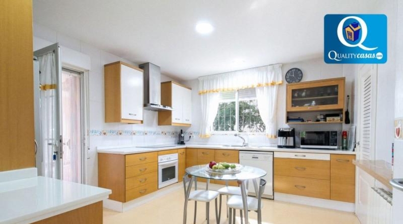 Alicante - San Vicente del Raspeig - 2400m2