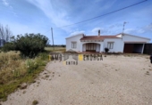 Chalet independiente con terreno en venta en la España, Ciutadella de Menorca, ref: TR160141 foto