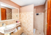 Casa de pueblo en venta en la España, Calvià, ref: TR361695 foto