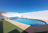 Chalet independiente con terreno en venta en la España, Teguise, ref: TR330531 foto
