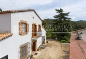 Country house with land for sale on España, Santa Susanna, ref: TR135288 photo