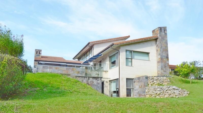 Cantabria - Villaverde de Pontones - 523m2