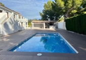 Chalet independiente con terreno en venta en la España, La Nucia, ref: TR392678 foto