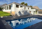 Chalet independiente con terreno en venta en la España, La Nucia, ref: TR392678 foto