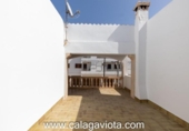 Chalet independiente con terreno en venta en la España, Ses Salines, ref: TR158714 foto