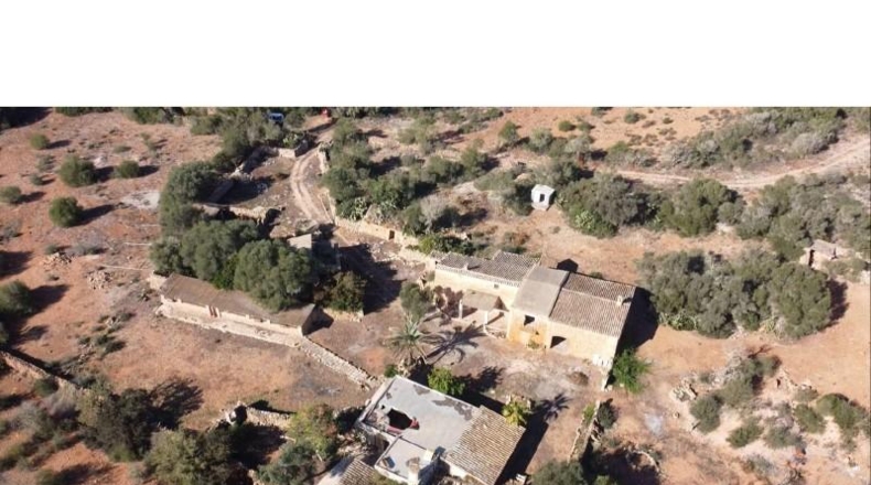 Balearic Islands - Lluchmayor - 304031m2