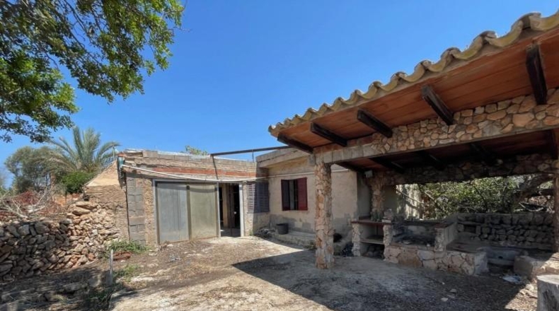 Balearic Islands - Lluchmayor - 304031m2