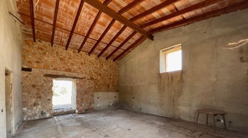 Balearic Islands - Lluchmayor - 304031m2