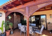 Chalet independiente con terreno en venta en la España, Guía de Isora, ref: TR401387 foto