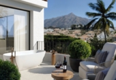 Chalet independiente con terreno en venta en la España, Marbella, ref: TR241206 foto
