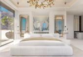 Chalet independiente con terreno en venta en la España, Benahavís, ref: TR239904 foto