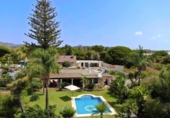 Detached villa with land for sale on España, Marbella, ref: TR308268 photo