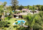Detached villa with land for sale on España, Marbella, ref: TR308268 photo