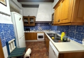 Отдельно стоящий дом с участком на продажу в городе Lucena Фото