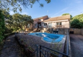 Chalet independiente con terreno en venta en la España, Hoyo de Manzanares, ref: TR387358 foto