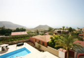 Chalet independiente con terreno en venta en la España, Arona, ref: TR136799 foto