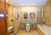 Chalet independiente con terreno en venta en la España, Granada, ref: TR265163 foto