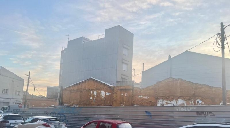 Барселона - Terrassa - 2000m2