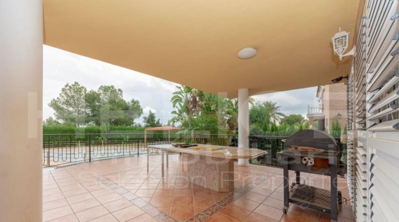València - Manises - 1140m2