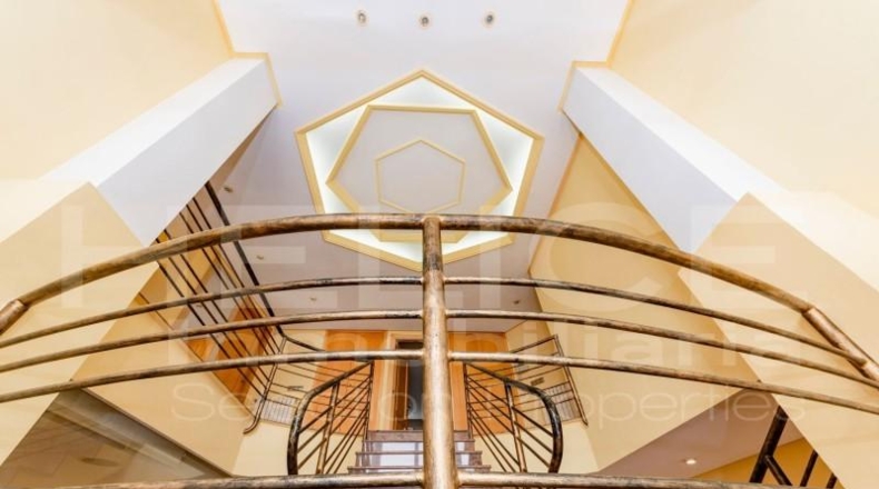València - Manises - 1140m2