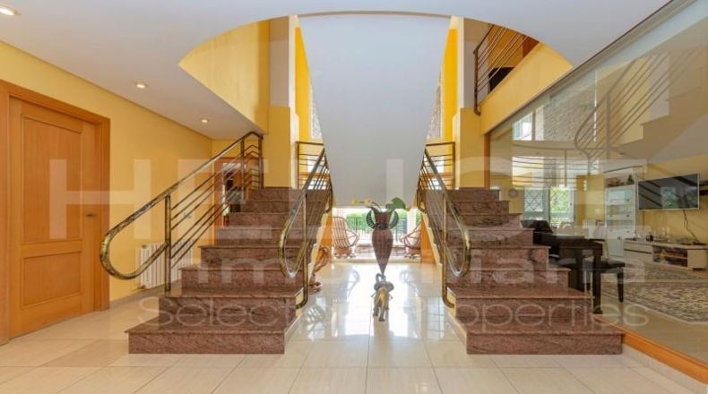 València - Manises - 1140m2