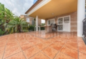 Chalet independiente con terreno en venta en la España, Manises, ref: TR363363 foto