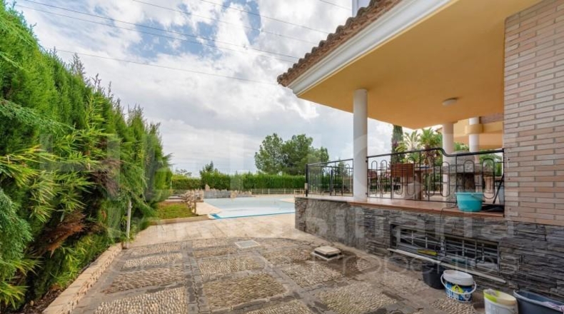 València - Manises - 1140m2