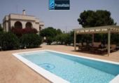 Chalet independiente con terreno en venta en la España, Elche, ref: TR137908 foto