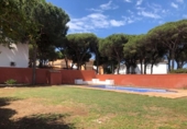 Chalet independiente con terreno en venta en la España, Chiclana de la Frontera, ref: TR264180 foto