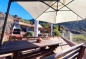 Chalet independiente con terreno en venta en la España, Santiago del Teide, ref: TR240483 foto