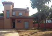 Chalet independiente con terreno en venta en la España, Chiclana de la Frontera, ref: TR141971 foto