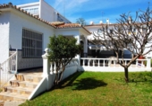 Chalet independiente con terreno en venta en la España, Benalmádena, ref: TR158588 foto