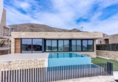 Chalet independiente con terreno en venta en la España, Finestrat, ref: TR139671 foto