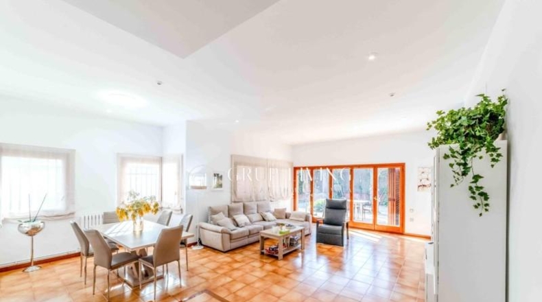 Барселона - Vilanova i la Geltrú - 353m2