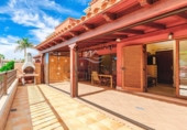 Chalet independiente con terreno en venta en la España, Adeje, ref: TR228424 foto