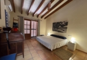 Chalet independiente con terreno en venta en la España, Puigpunyent, ref: TR266299 foto