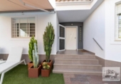 Chalet independiente con terreno en venta en la España, La Eliana, ref: TR264193 foto