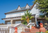 Chalet independiente con terreno en venta en la España, Gavà, ref: TR205132 foto