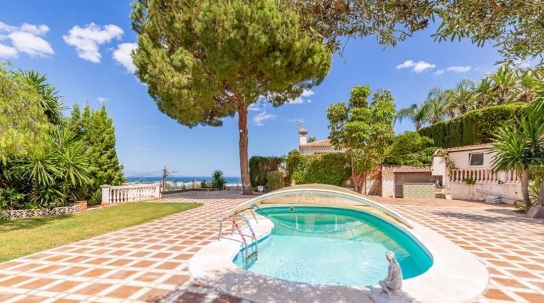 Málaga - Torremolinos - 2422m2