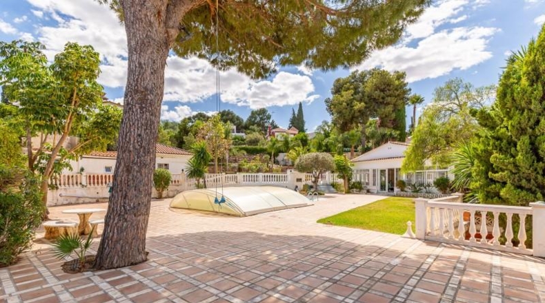 Málaga - Torremolinos - 2422m2