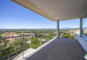 Chalet independiente con terreno en venta en la España, Palau-saverdera, ref: TR266424 foto