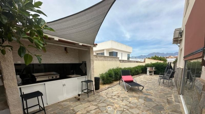 Alicante - Alfaz del Pi - 1091m2