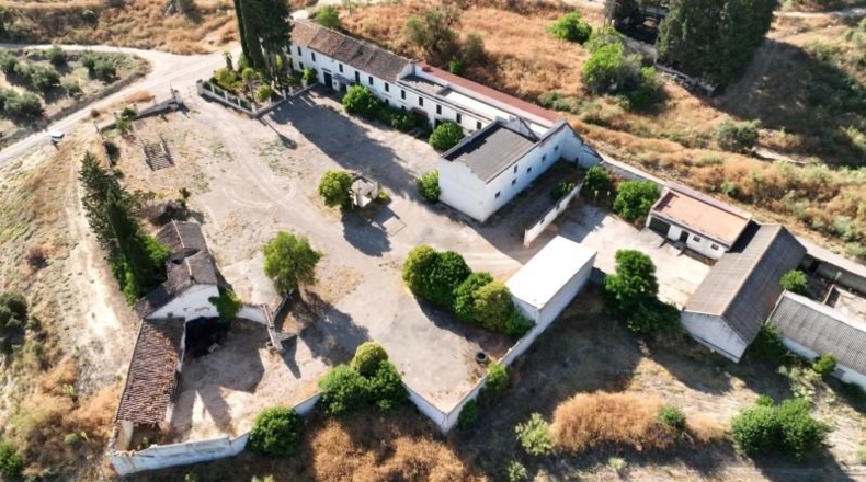 Granada - Albolote - 1200m2