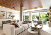 Chalet independiente con terreno en venta en la España, Marbella, ref: TR173617 foto