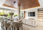Chalet independiente con terreno en venta en la España, Marbella, ref: TR173617 foto
