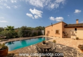 Chalet independiente con terreno en venta en la España, Ses Salines, ref: TR240643 foto