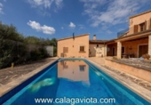 Chalet independiente con terreno en venta en la España, Ses Salines, ref: TR240643 foto