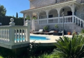 Chalet independiente con terreno en venta en la España, Marbella, ref: TR283310 foto