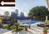 Chalet independiente con terreno en venta en la España, Marbella, ref: TR283310 foto