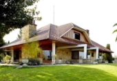 Chalet independiente con terreno en venta en la España, Gijón, ref: TR236223 foto